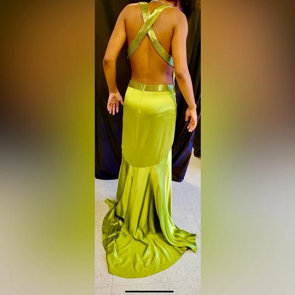 Jovani 100% SILK Green Beaded Backless Evening Gown Size 4 Formal Prom Dress - Picture 8 of 17